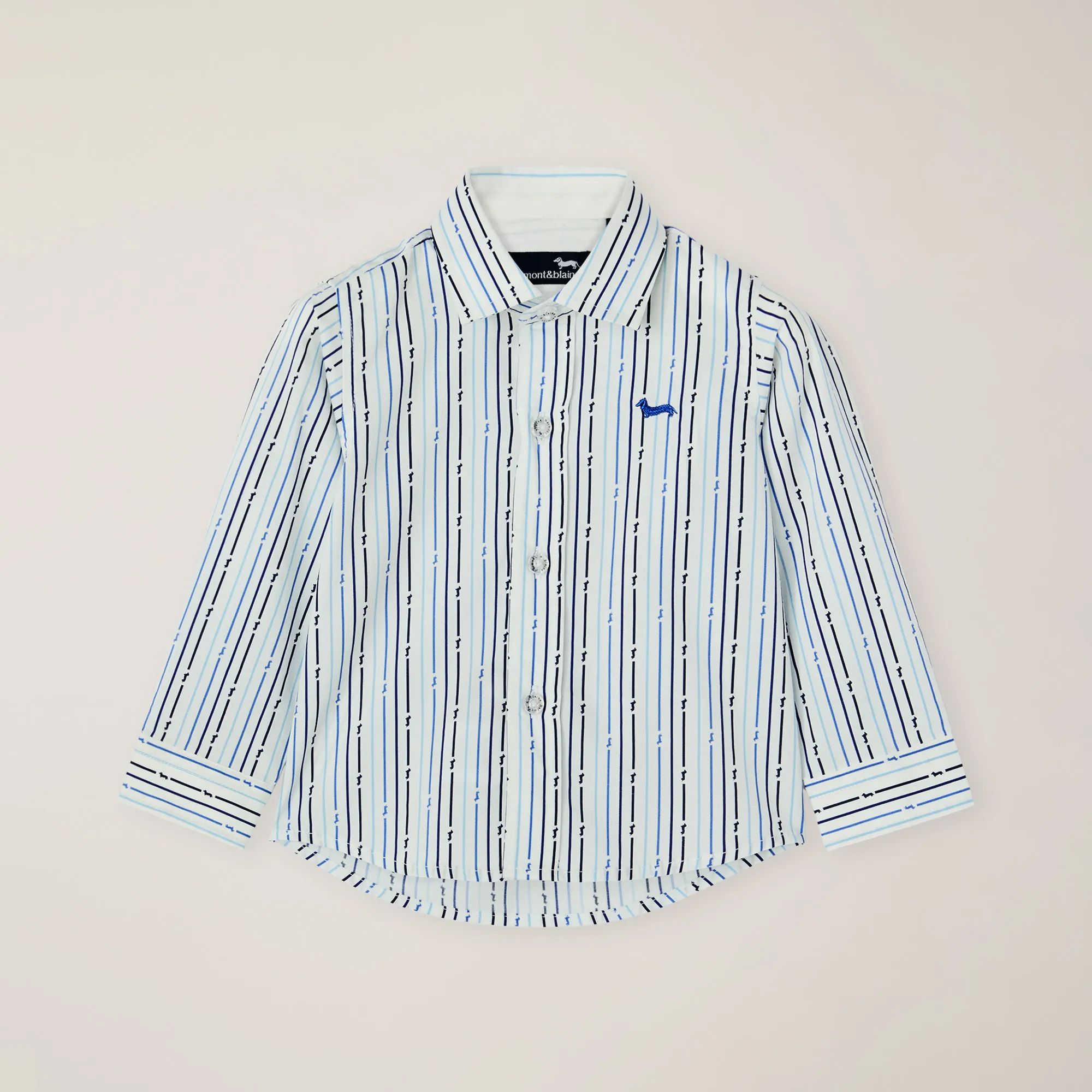 Camisa a rayas con teckel y logotipo en el lado del corazón