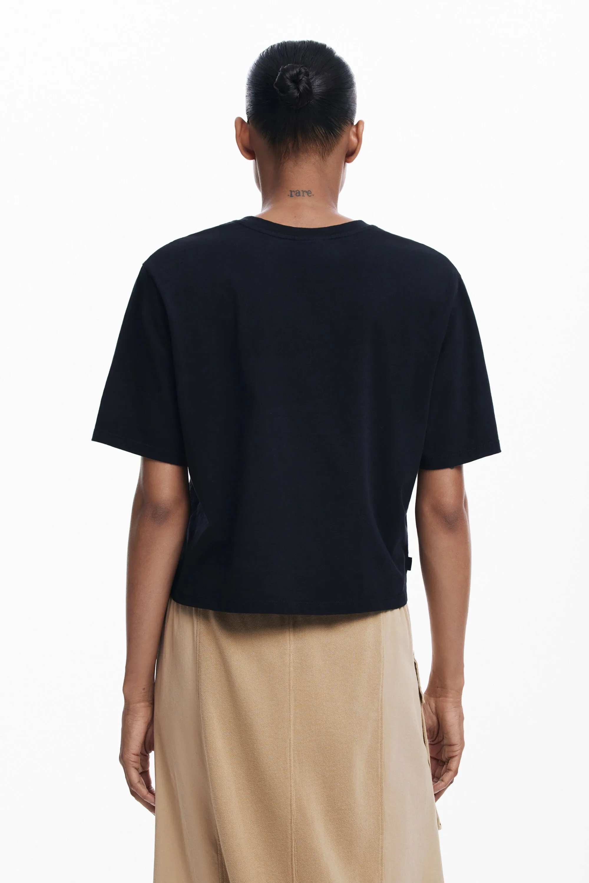 Camiseta lisa detalles