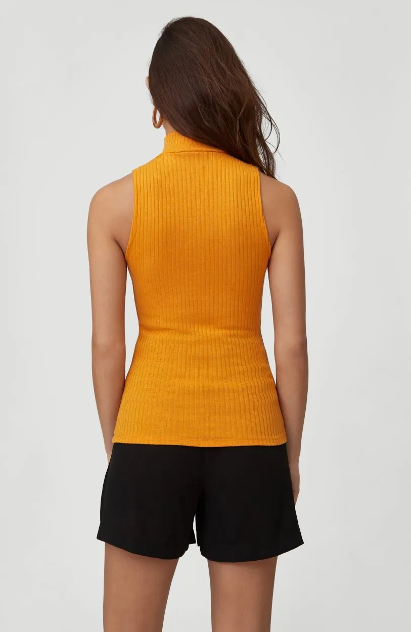Camiseta O’NEILL Mujer cuello alto tirantes TEASER TANKTOP Golden Oak Ref. 1A6900 roble dorado mostaza